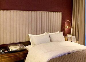 Bedroom in 5 BHK Apartment at Rustomjee Crown, Prabhadevi – for Rent