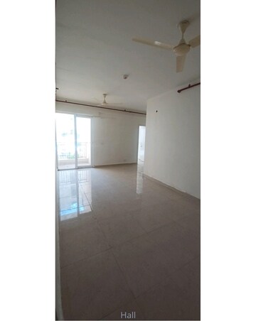 Room in 2 BHK Apartment at Signature Global Prime, Sector 63a – for Rent