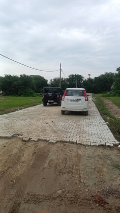 Plot For Sale in Bhondsi