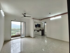 Room in 1 BHK Apartment at Puranik Rumah Bali, Ghodbunder Road – for Rent