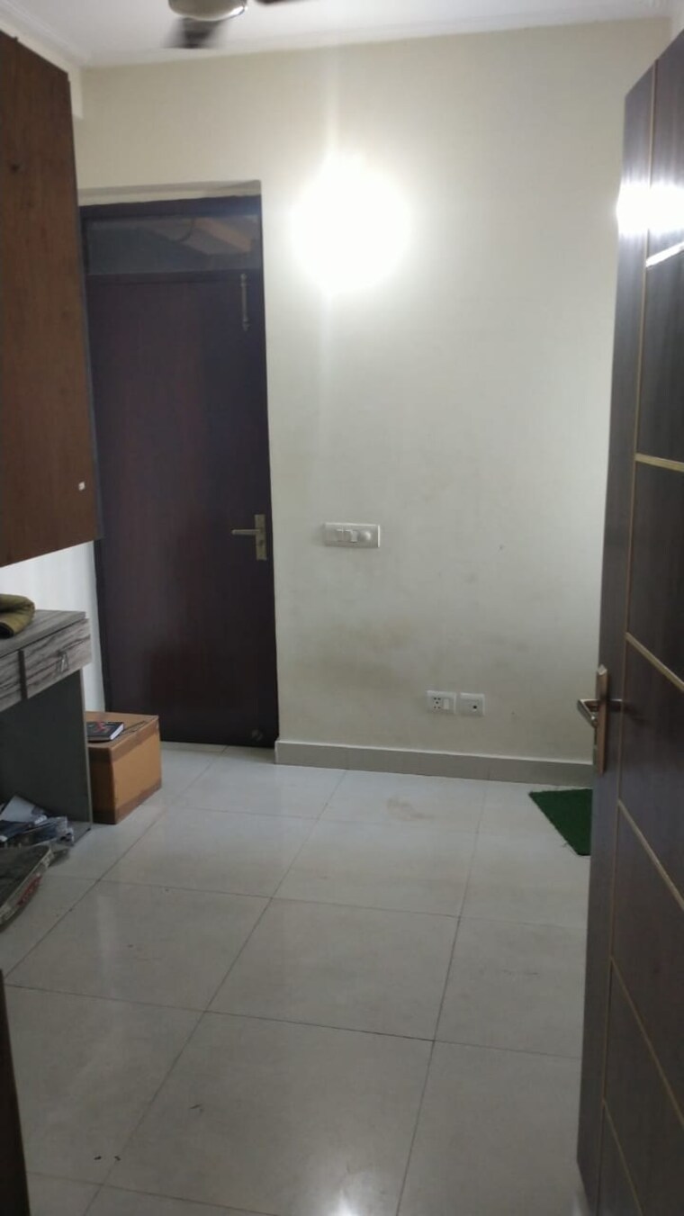 undefined, amrapali-platinum 3 Bedroom 1495 Sq.Ft. Apartment In Sector 119 Noida 9234385