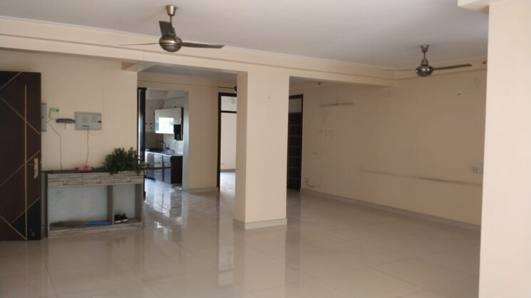Living Room, amrapali-platinum 3 Bedroom 1495 Sq.Ft. Apartment In Sector 119 Noida 9234385