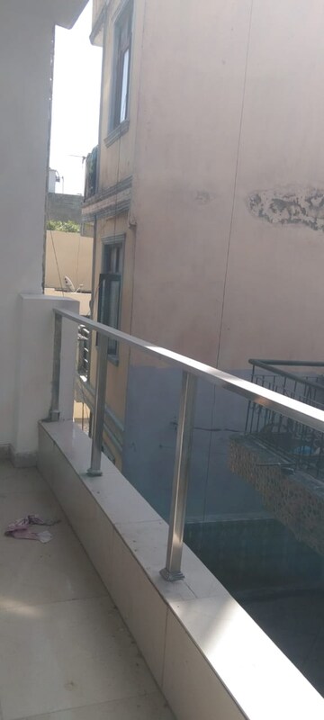 Balcony in 1 BHK Builder Floor at Mehrauli – for Rent