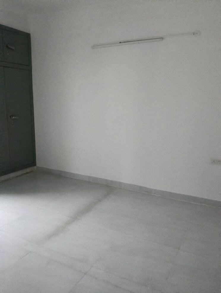 Room, ip extension 3 Bedroom 1250 Sq.Ft. Apartment In Ip Extension Delhi 9234459