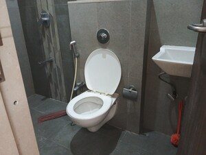 Bathroom in 3 BHK Apartment at Ashar Sapphire, Kapur Bawdi – for Rent