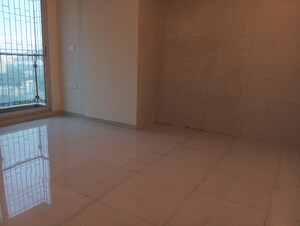 Room in 3 BHK Apartment at Ashar Sapphire, Kapur Bawdi – for Rent