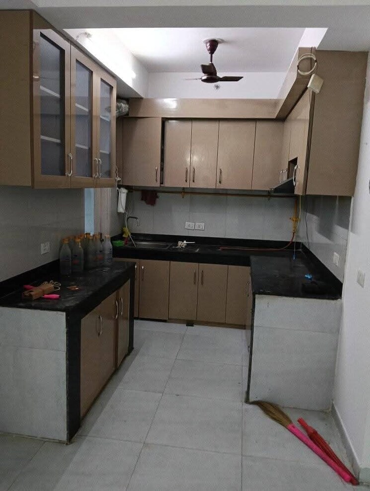 Kitchen, ip extension 3 Bedroom 1600 Sq.Ft. Apartment In Ip Extension Delhi 9234503