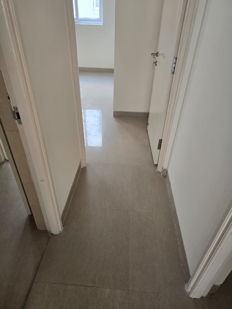 Room, emaar-emerald-floors-premier 4 Bedroom 1925 Sq.Ft. Apartment In Sector 65 Gurgaon 9234570