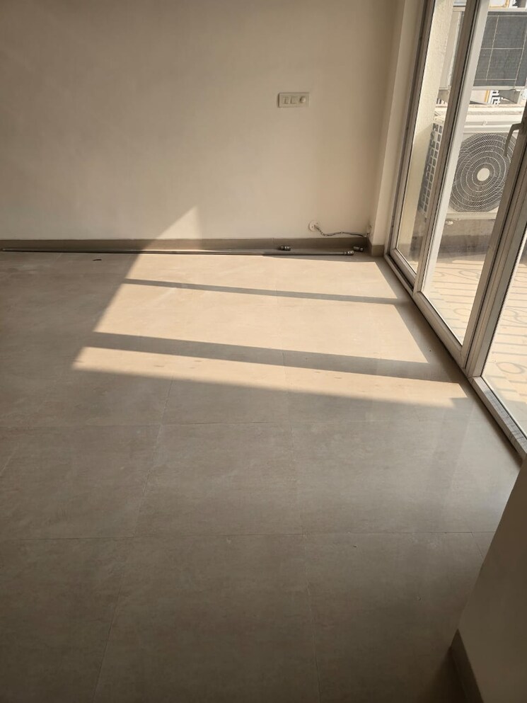 Room, emaar-emerald-floors-premier 4 Bedroom 1925 Sq.Ft. Apartment In Sector 65 Gurgaon 9234570