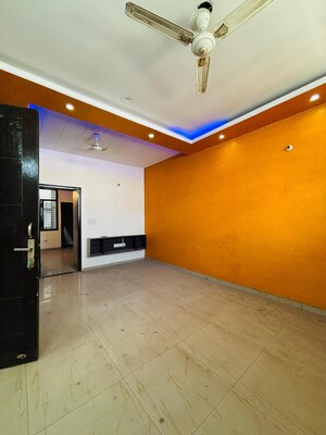2 BHK Apartment For Rent in Dhakoli