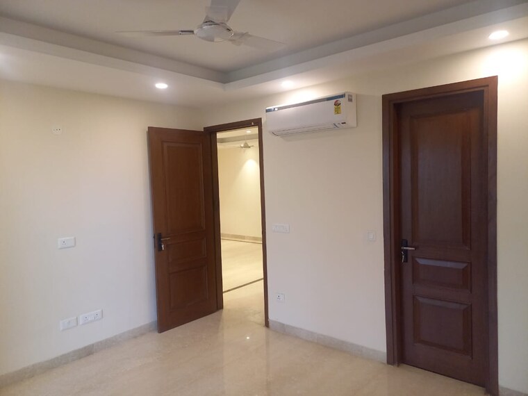 Room, greater kailash i 4 Bedroom 2700 Sq.Ft. Apartment In Greater Kailash I Delhi 9234617