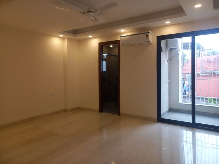 Room, greater kailash i 4 Bedroom 2700 Sq.Ft. Apartment In Greater Kailash I Delhi 9234617