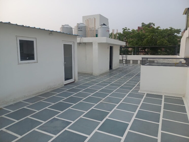 Terrace, greater kailash i 4 Bedroom 2700 Sq.Ft. Apartment In Greater Kailash I Delhi 9234617
