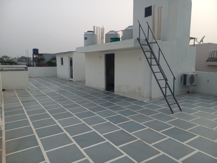 Terrace, greater kailash i 4 Bedroom 2700 Sq.Ft. Apartment In Greater Kailash I Delhi 9234617