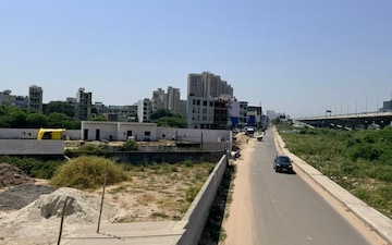 Plot For Sale in Sector 89