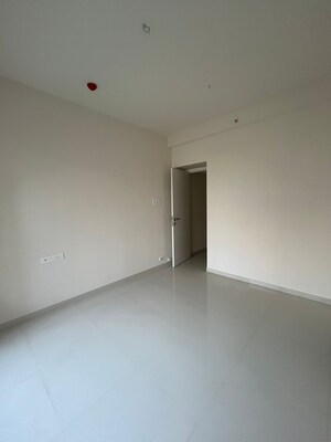 Room in 1 BHK Apartment at Godrej Green Cove, Mahalunge – for Rent