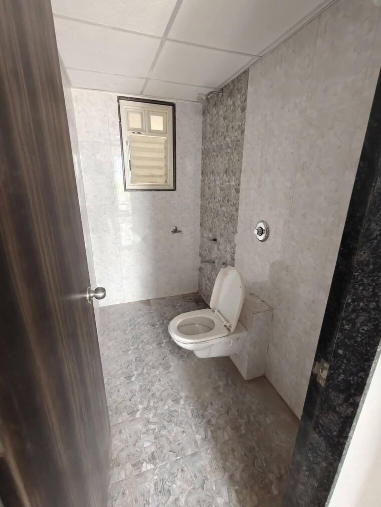 Bathroom, goel-ganga-altus 2.5 Bedroom 1105 Sq.Ft. Apartment In Kharadi Pune 9234667