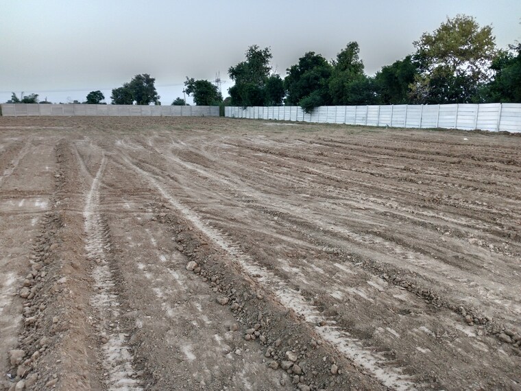 undefined, gwalior road Commercial Land 165 Sq.Yd. In Gwalior Road Agra 9234779