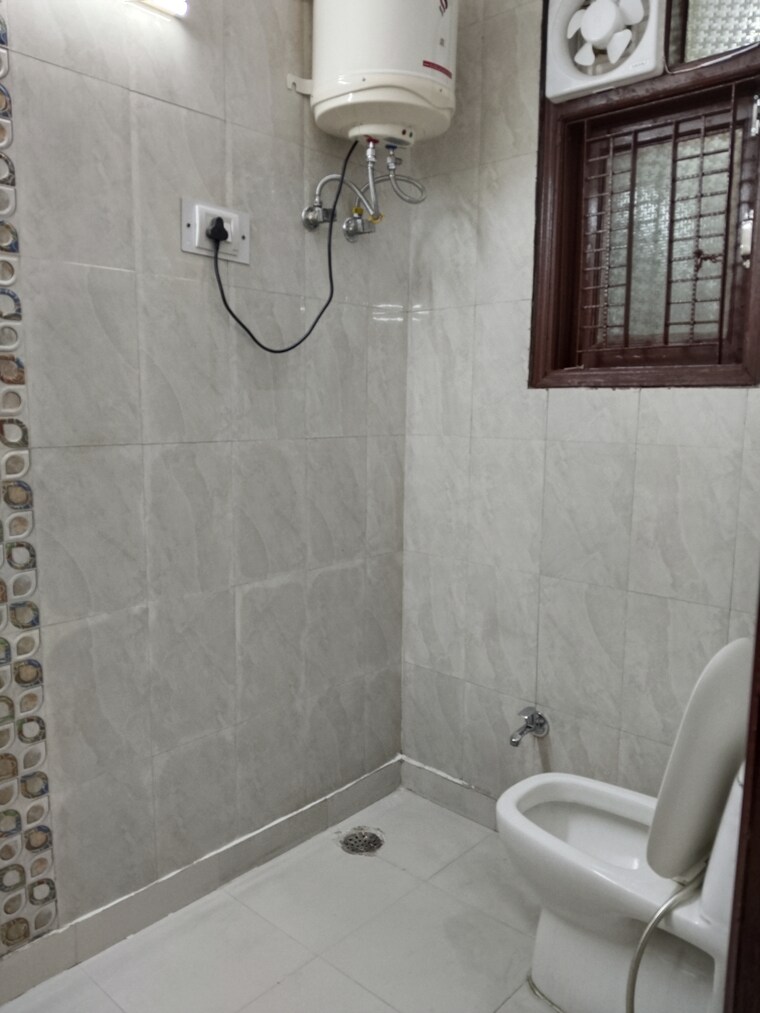 Attached Bathroom, panchsheel vihar 2 Bedroom 800 Sq.Ft. Apartment In Panchsheel Vihar Delhi 9234748