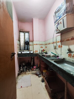 Kitchen in 2 BHK Apartment at Katwaria Sarai – for Rent