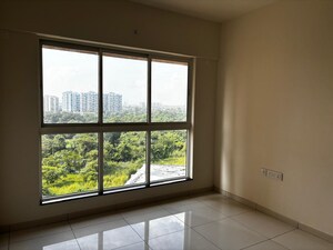 Room in 1 BHK Apartment at Godrej Nirvaan, Themghar – for Rent