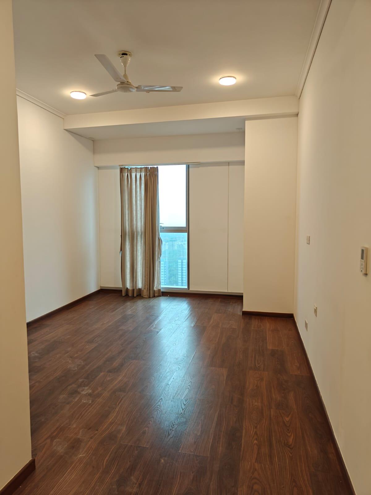 4 BHK + Servant Room 2345 Sq.Ft. Apartment in Bombay Realty Island City Centre II