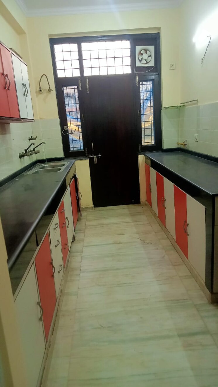 Kitchen, sector 47 3 Bedroom 200 Sq.Yd. Independent House In Sector 47 Noida 9234839