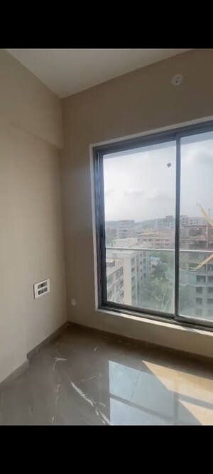Room in 3 BHK Apartment at Salasar Pride, Andheri East – for Sale