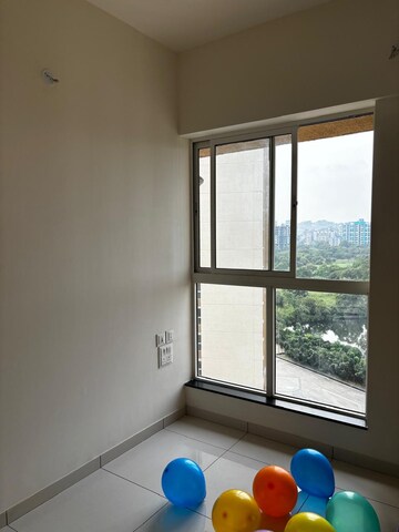 Room in 1 BHK Apartment at Godrej Nirvaan, Themghar – for Rent