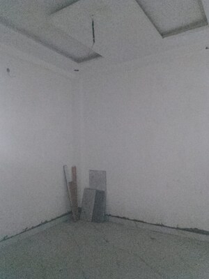 Room in 3 BHK Builder Floor at Shastri Nagar – for Sale