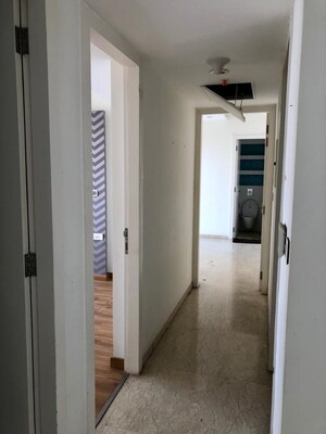 Room in 3 BHK Apartment at Lodha Fiorenza, Goregaon East – for Rent