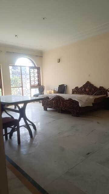 Living Room in 5 BHK Villa at Palam Vihar Residents Association, Palam Vihar – for Rent