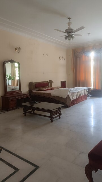 Living Room in 5 BHK Villa at Palam Vihar Residents Association, Palam Vihar – for Rent