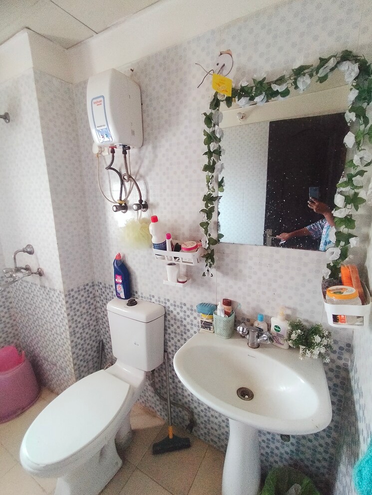 Bedroom, sector 75 Pg For Boys & Girls In Sector 75 9234904