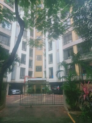 3 BHK Apartment For Rent in Harasiddh Riddhi Tower, Malad East