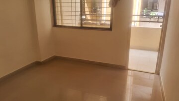 Room in 2 BHK Apartment at Siddhi Heights Rahatani, Rahatani – for Rent