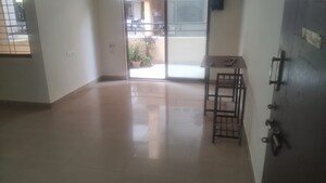 Room in 2 BHK Apartment at Siddhi Heights Rahatani, Rahatani – for Rent