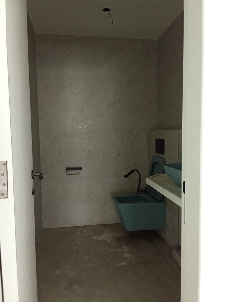 Bathroom, aston Commercial Office Space 1250 Sq.Ft. In Andheri West Mumbai 9234932
