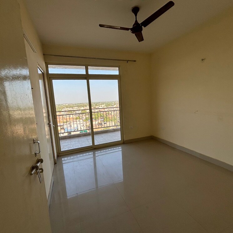 Room, conscient-habitat-78 3 Bedroom 800 Sq.Ft. Apartment In Faridpur Faridabad 9234971