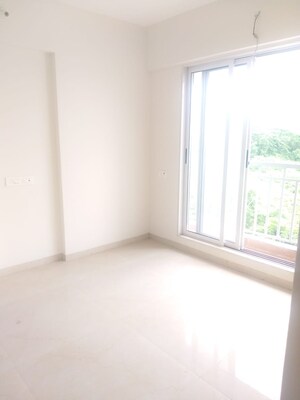 Room in 1 BHK Apartment at Purushottam Plaza, Kasarvadavali – for Rent