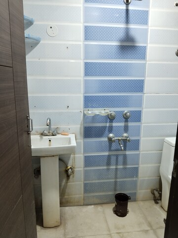 Bathroom in 1 BHK Apartment at Panchsheel Vihar – for Rent