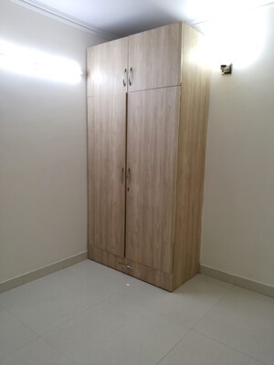 Room in 1 BHK Apartment at Panchsheel Vihar – for Rent