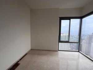 Room in 3 BHK Apartment at Piramal Mahalaxmi, Mahalaxmi – for Rent