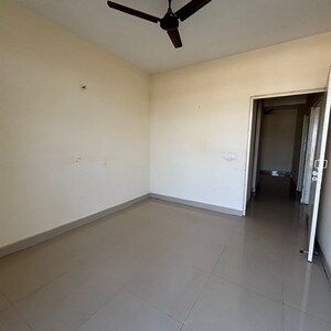 Room in 3 BHK Apartment at Conscient Habitat 78, Faridpur – for Rent