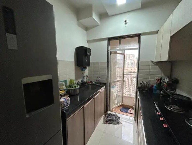 Kitchen, shanti-one-mira-road 2.5 Bedroom 900 Sq.Ft. Apartment In Mira Road Thane 9235048