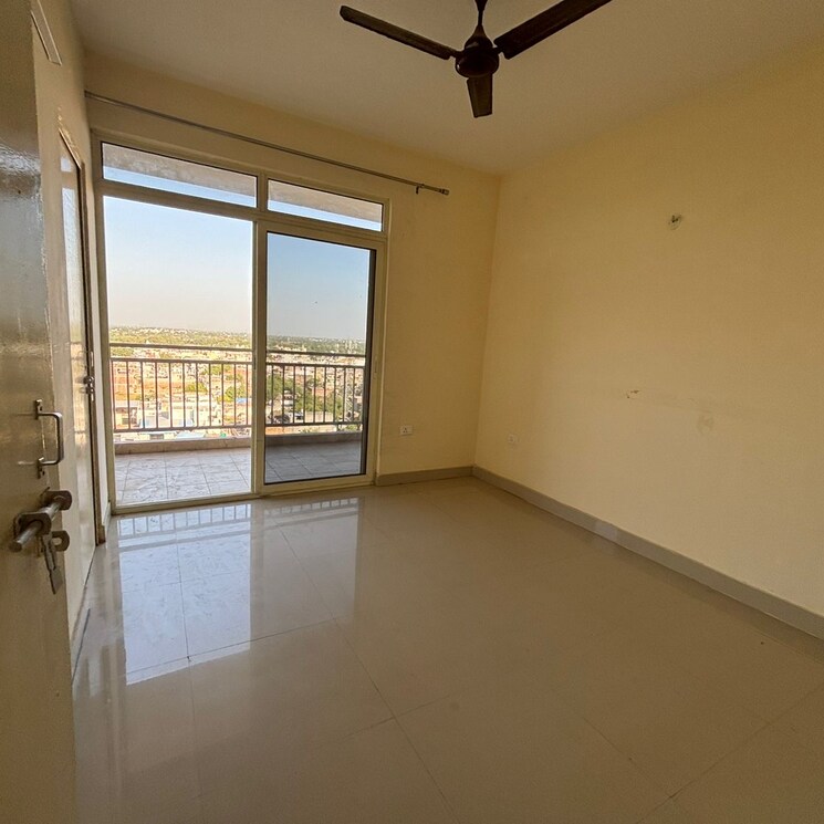 Room, conscient-habitat-78 3 Bedroom 900 Sq.Ft. Apartment In Faridpur Faridabad 9235050