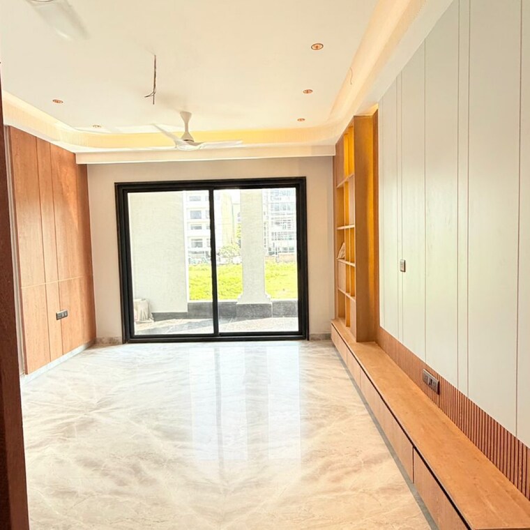 Room, nirvana-courtyard 4 Bedroom 270 Sq.Ft. Builder Floor In Nirvana Country Gurgaon 9235089