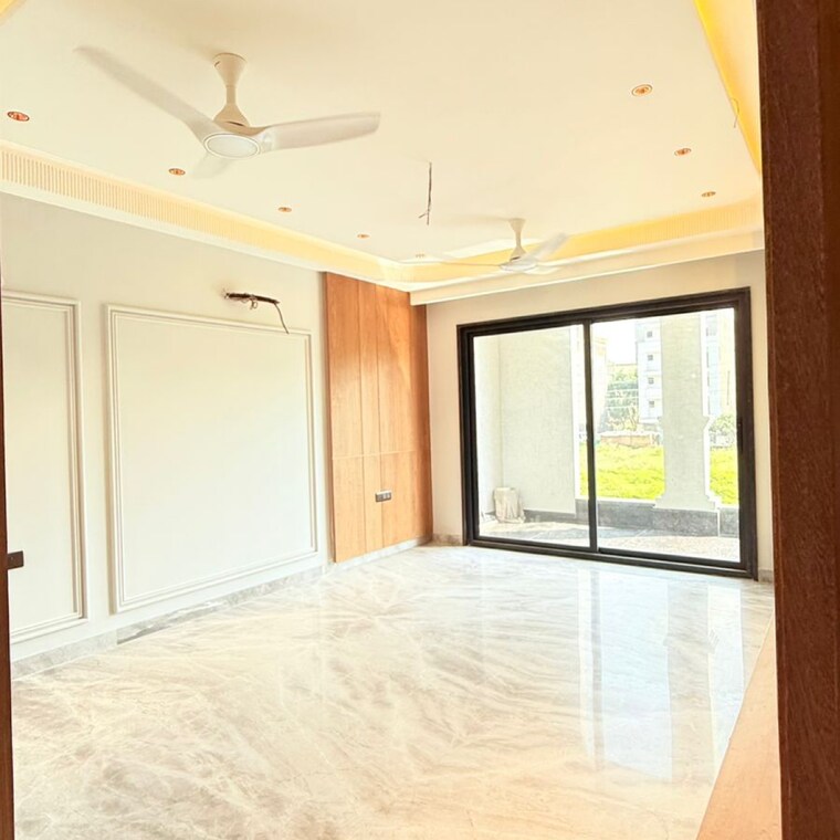 Room, nirvana-courtyard 4 Bedroom 270 Sq.Ft. Builder Floor In Nirvana Country Gurgaon 9235089