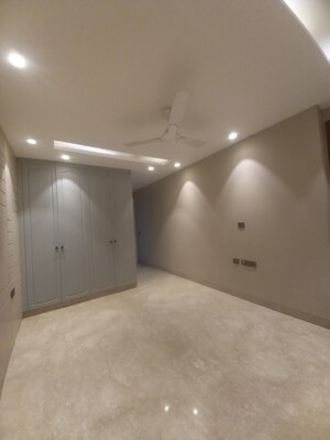 Room in 4 BHK Builder Floor at Greater Kailash I – for Rent