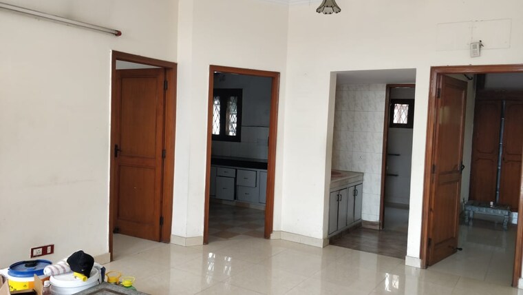 Other, sector 30 2 Bedroom 200 Sq.Yd. Independent House In Sector 30 Noida 9235133